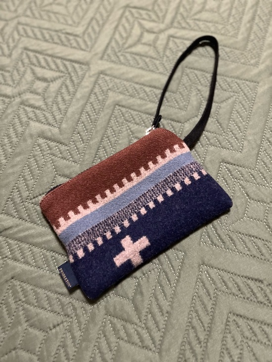 Pendleton Brown Navy Light Blue & Pink Patterned Wristlet - Picture 2 of 4